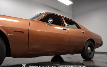 Dodge-Coronet-1974-Sedan-21