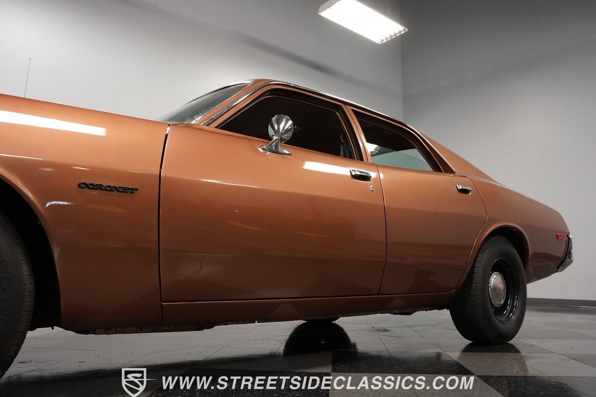 Dodge-Coronet-1974-Sedan-21