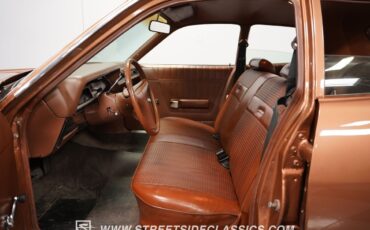 Dodge-Coronet-1974-Sedan-37