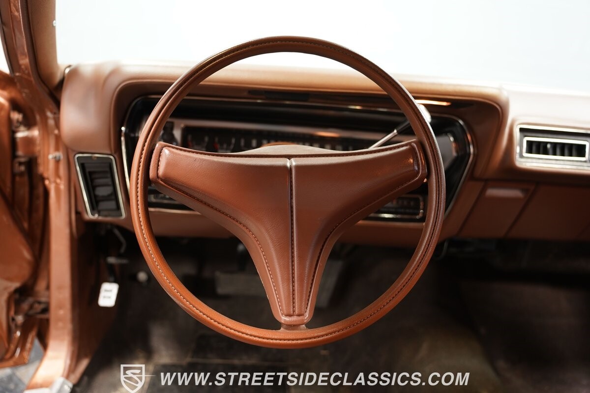 Dodge-Coronet-1974-Sedan-38