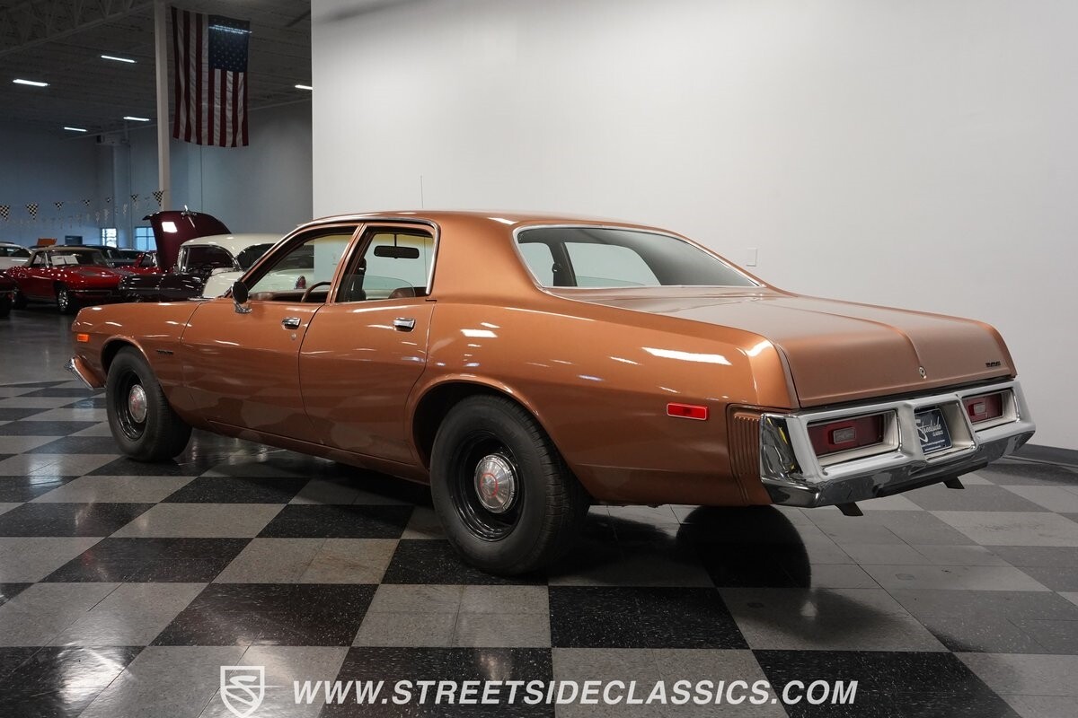 Dodge-Coronet-1974-Sedan-9