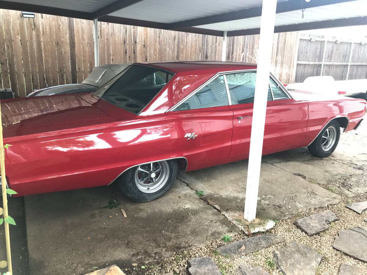Dodge-Coronet-rt-1967-red-1