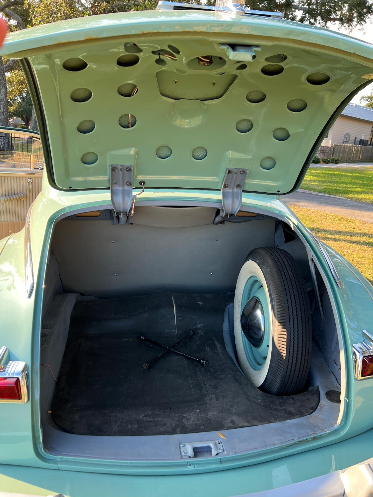 Dodge-Coupe-1946-Coupe-20