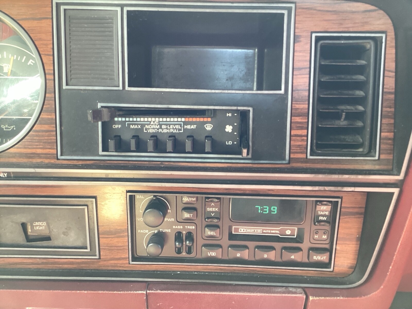 Dodge-D-Series-1985-11