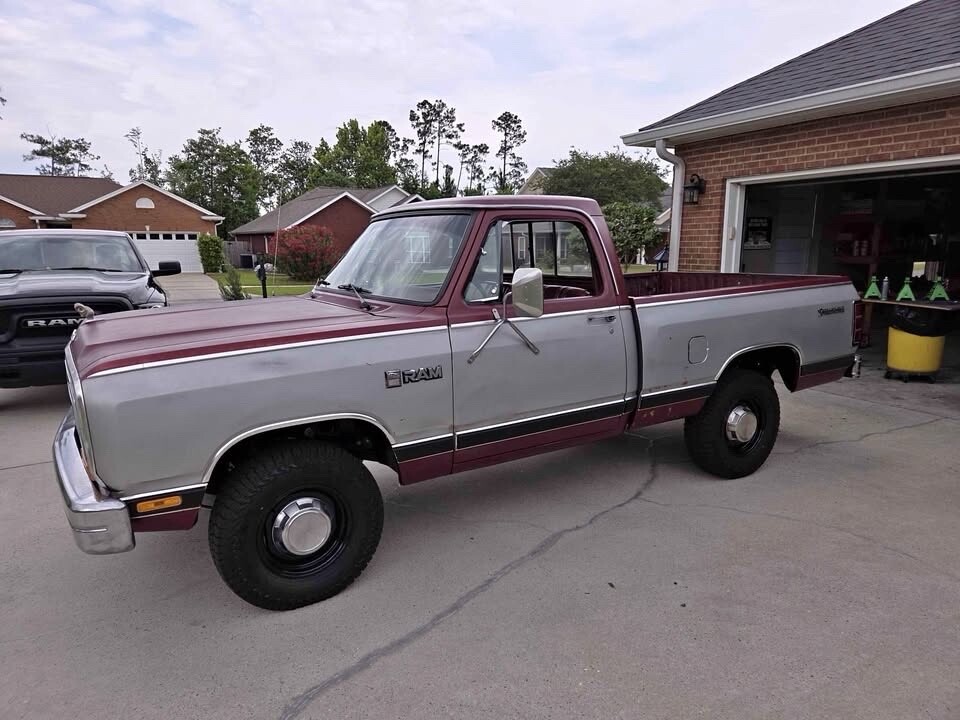 Dodge-D-Series-1985-5