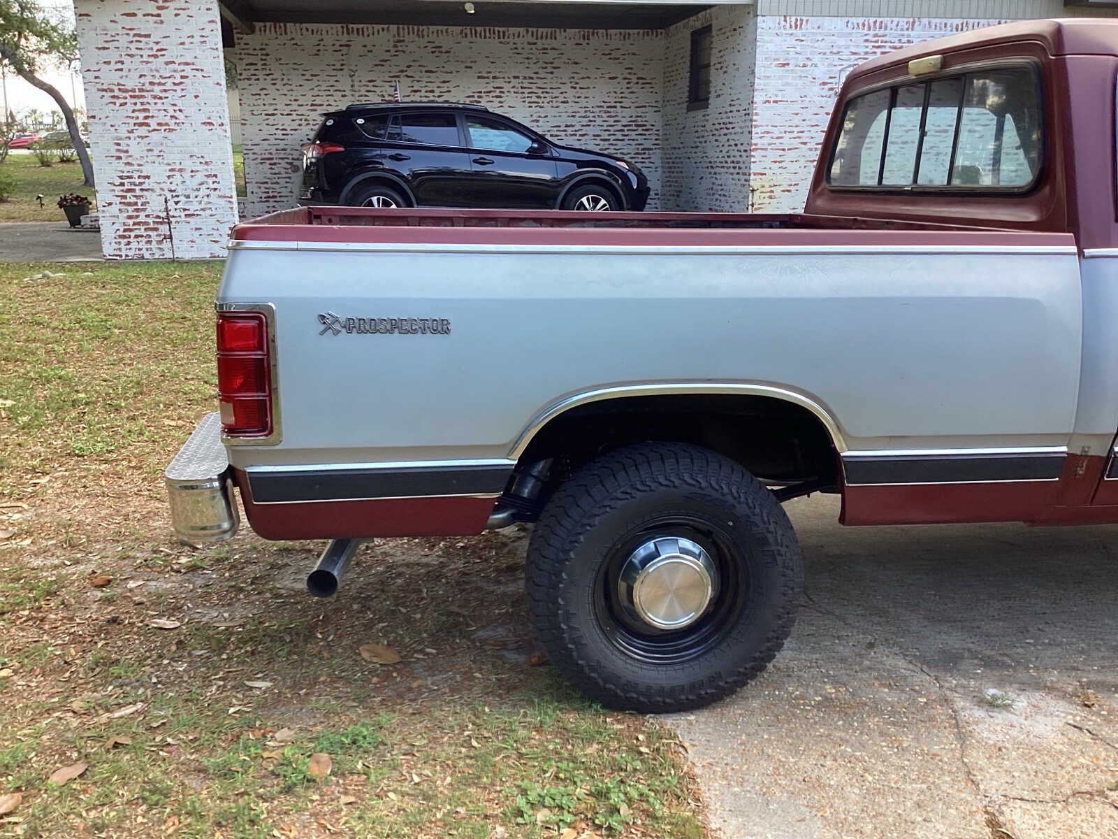 Dodge-D-Series-1985-6