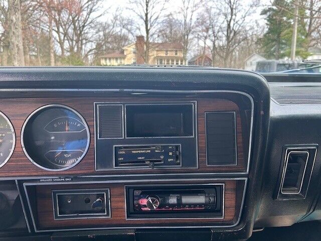 Dodge-D150-1985-13