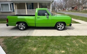 Dodge-D150-1985-9