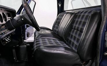 Dodge-D150-pickup-1984-blue-11