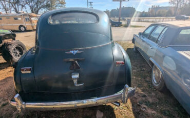 Dodge-D17-1940-Sedan-6