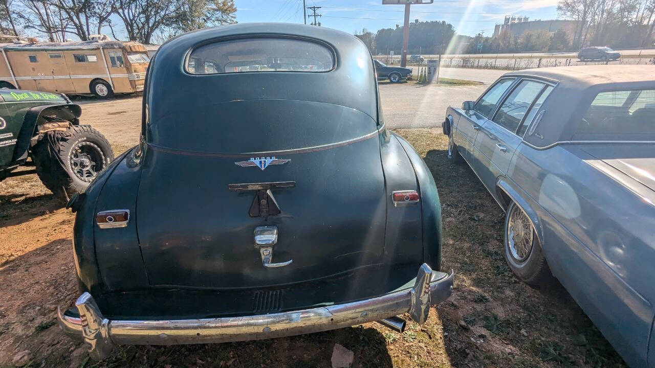 Dodge-D17-1940-Sedan-6