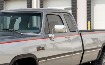 Dodge-D250-W250-1993-Pickup-Truck-12