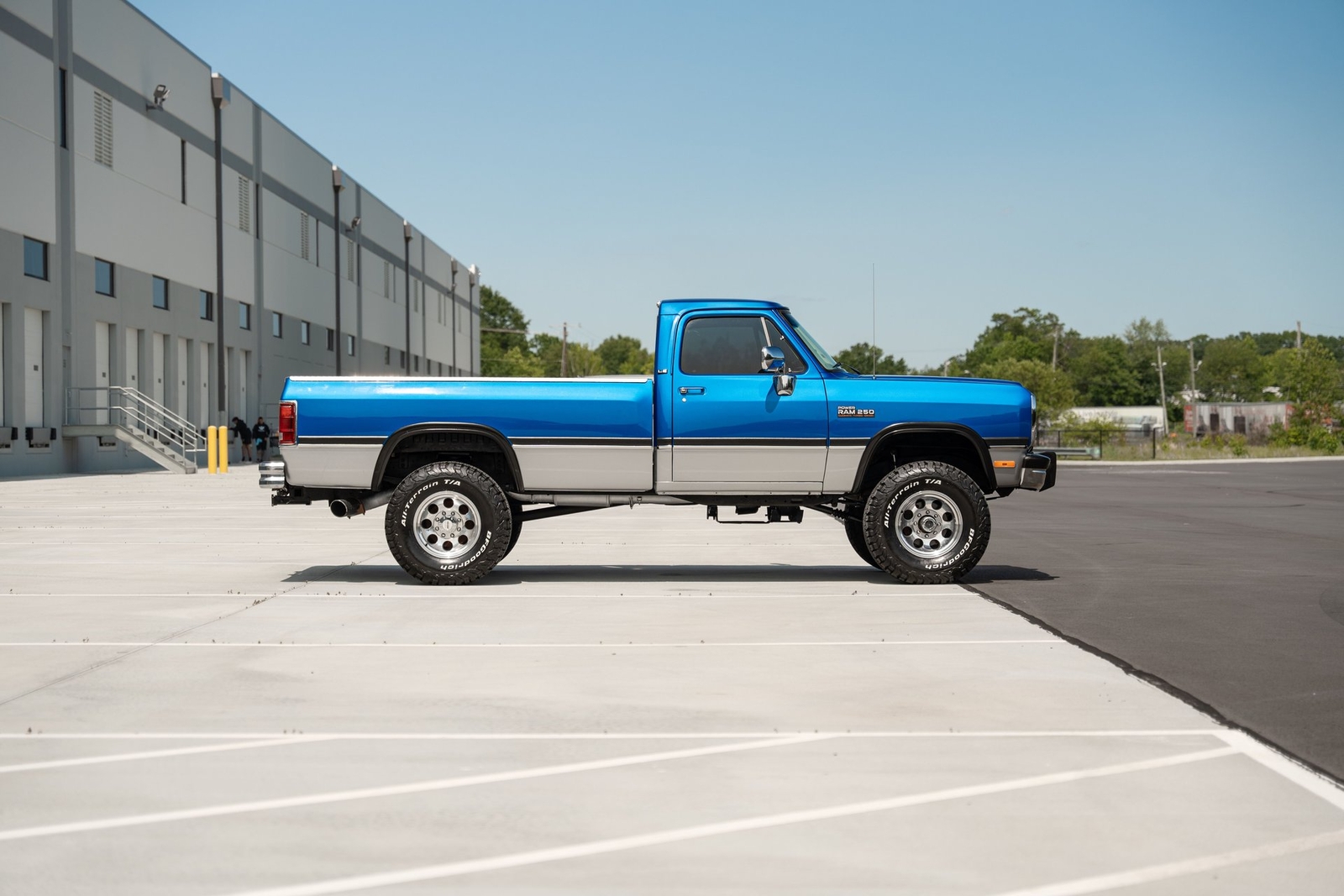 Dodge-D250-W250-1993-Pickup-Truck-13