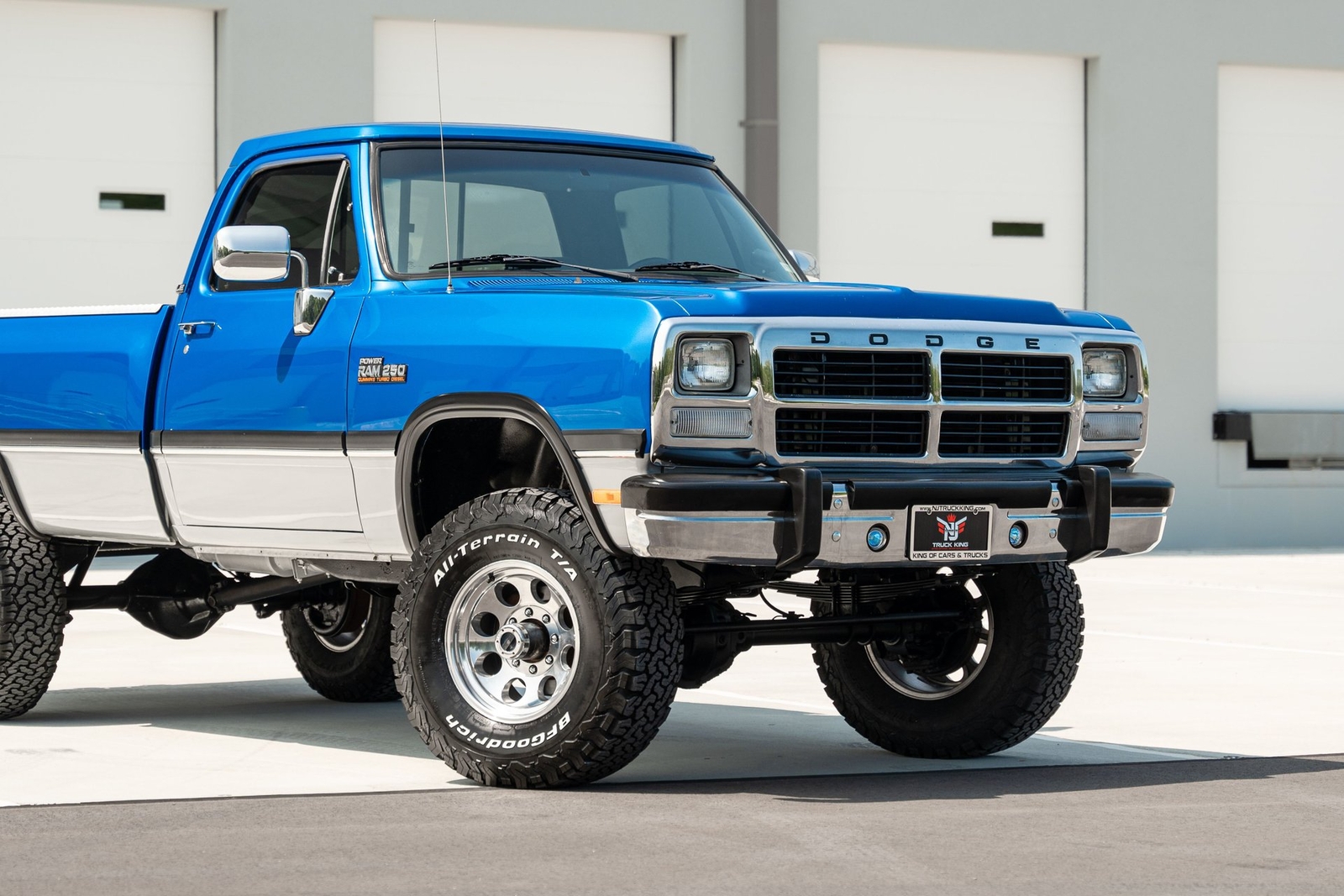 Dodge-D250-W250-1993-Pickup-Truck-2