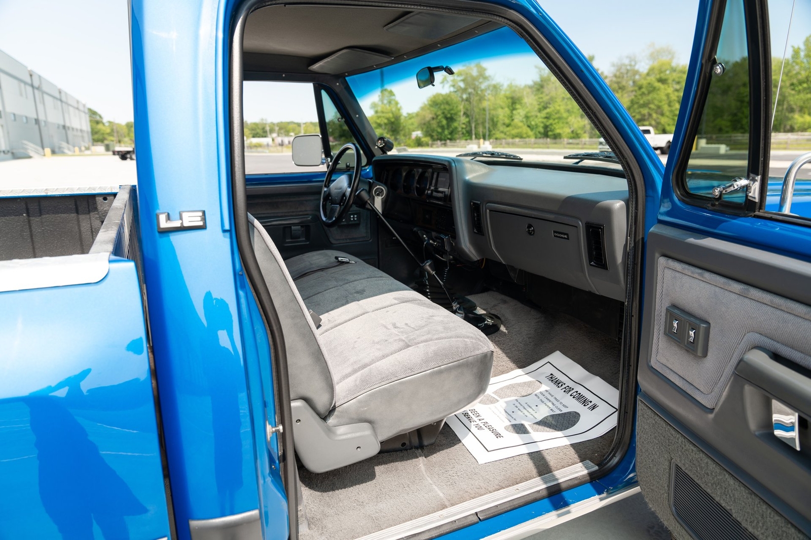 Dodge-D250-W250-1993-Pickup-Truck-23