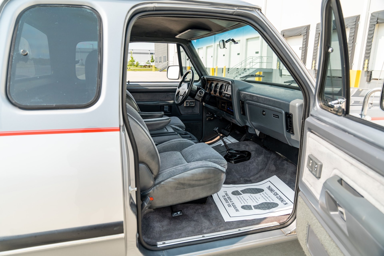 Dodge-D250-W250-1993-Pickup-Truck-34