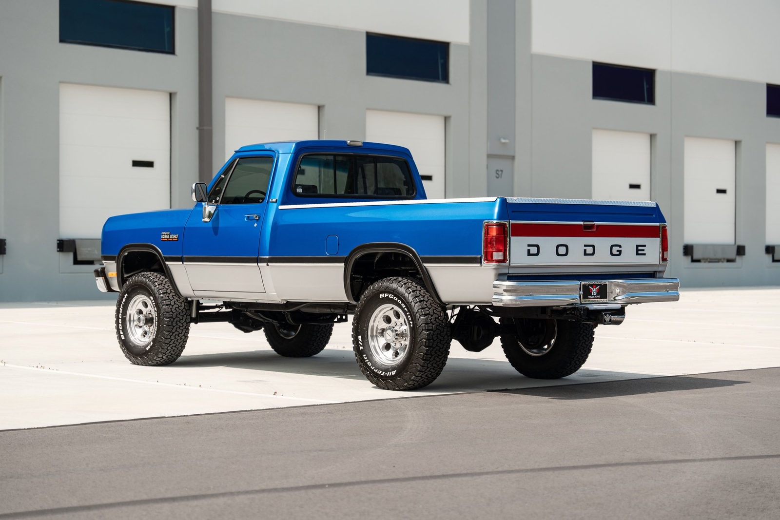 Dodge-D250-W250-1993-Pickup-Truck-36