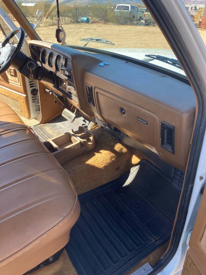 Dodge-D250-diesel-1993-white-4