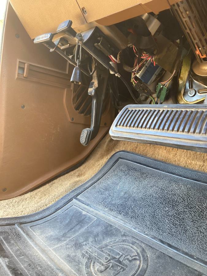 Dodge-D250-diesel-1993-white-7