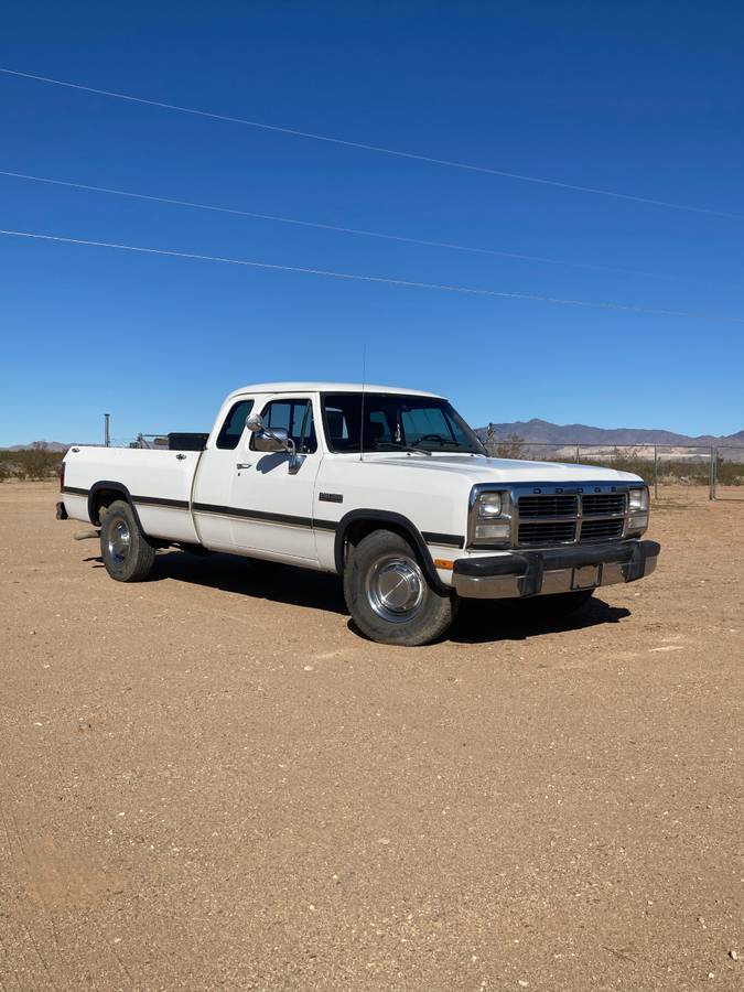 Dodge D250 diesel  1993 white