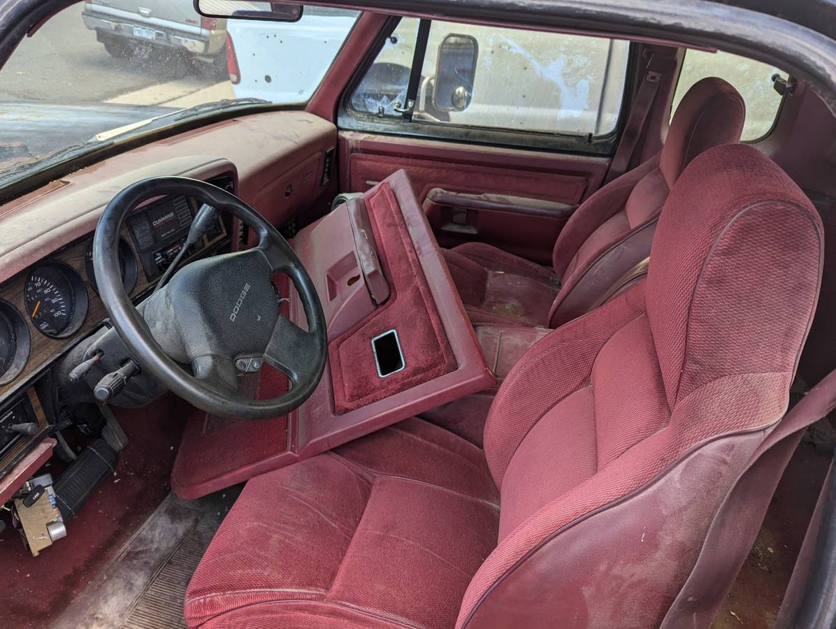 Dodge-D350-diesel-1992-black-2