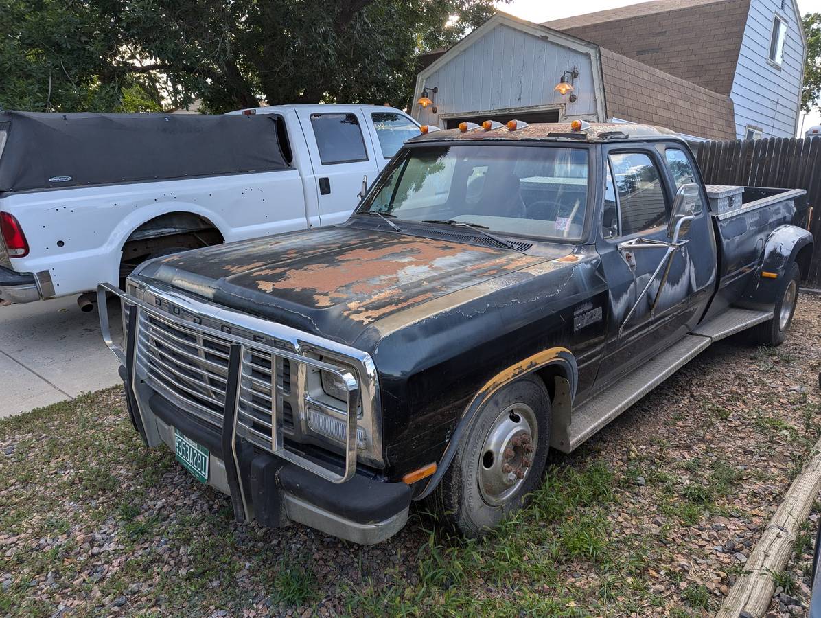 Dodge-D350-diesel-1992-black-5