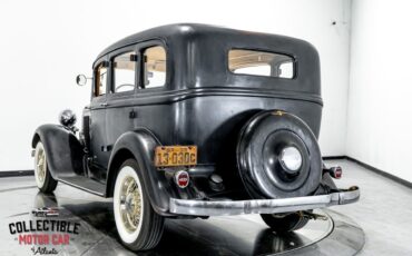 Dodge-DP6-1933-Sedan-11