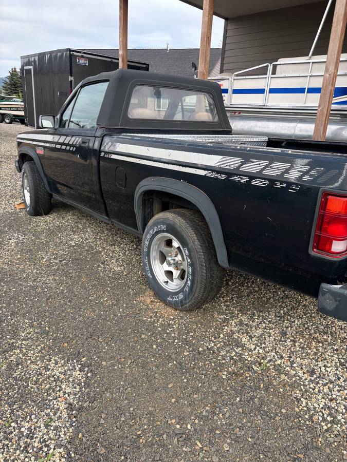 Dodge-Dakota-sport-1990-black-1