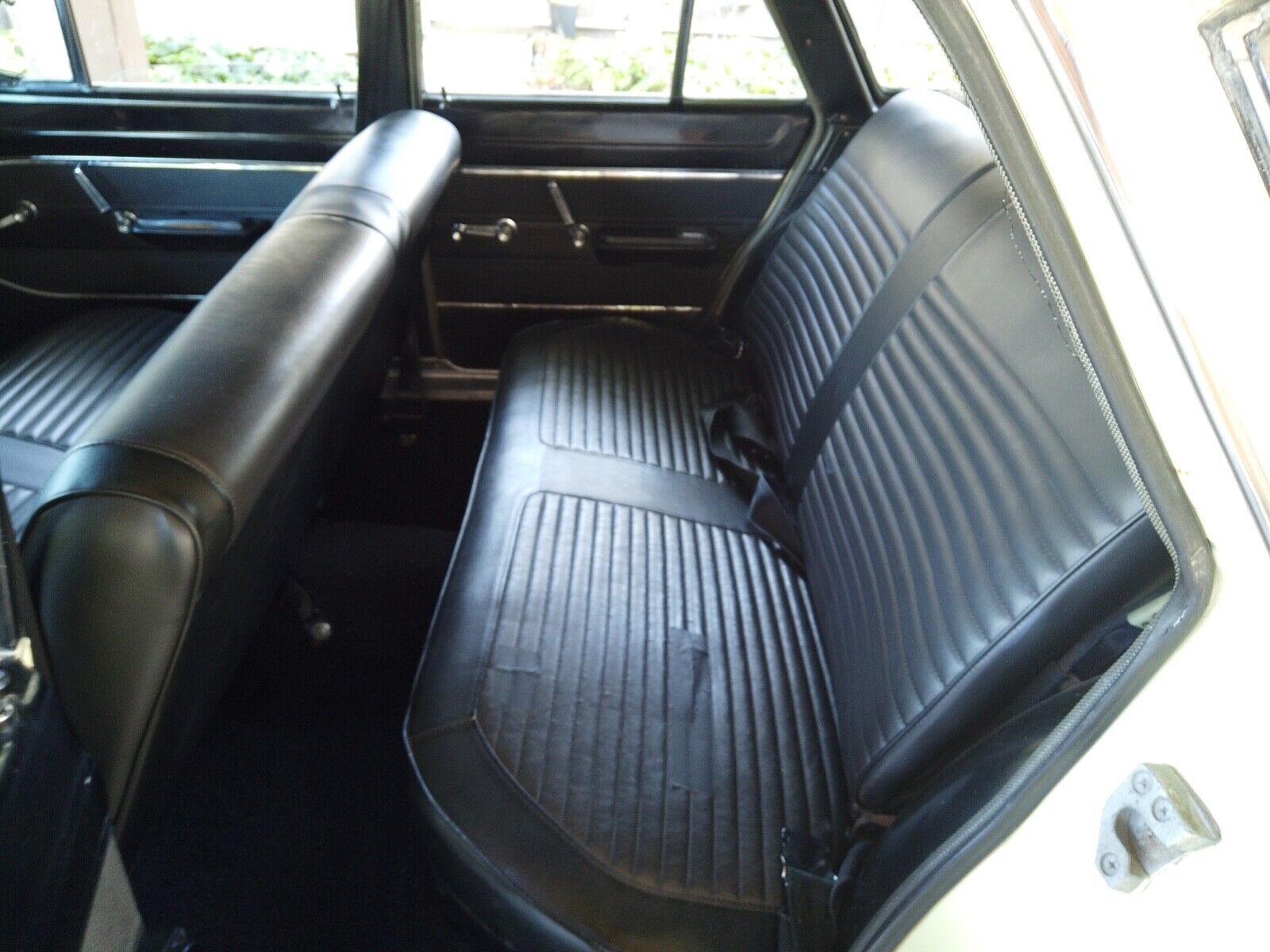 Dodge-Dart-1966-Wagon-14