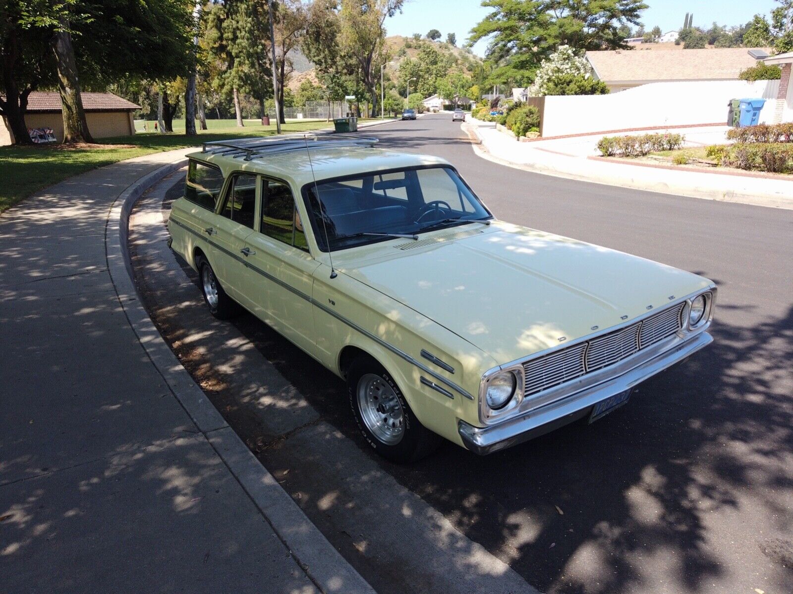 Dodge-Dart-1966-Wagon-2