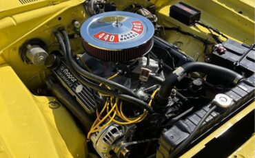 Dodge-Dart-1970-yellow-2