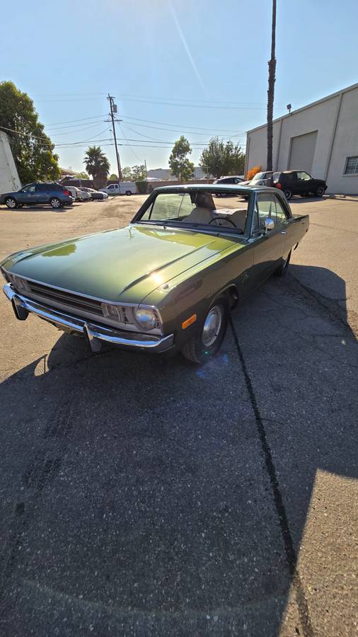 Dodge-Dart-1972-1
