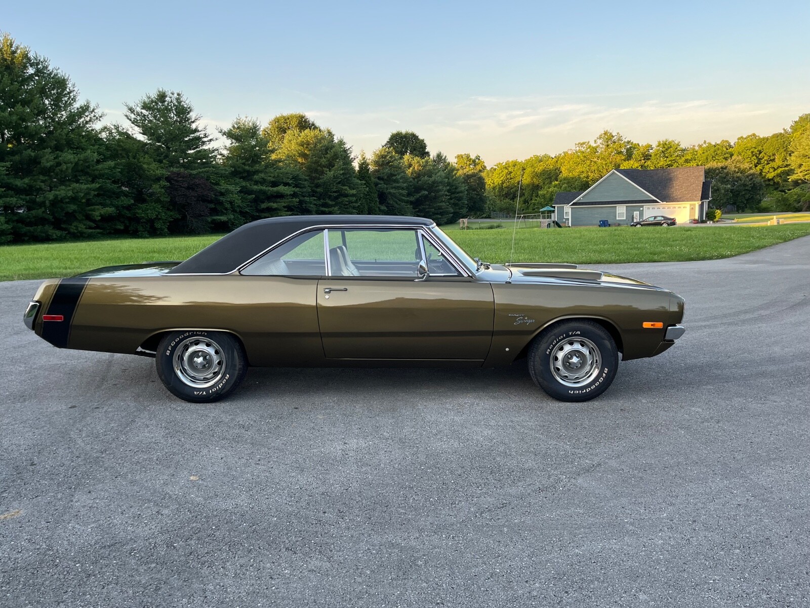 Dodge-Dart-1972-Coupe-5