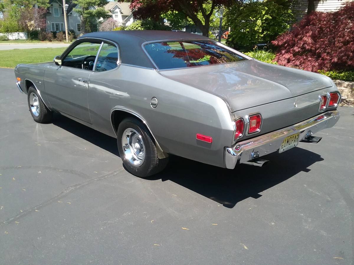 Dodge-Dart-1973-silver-1