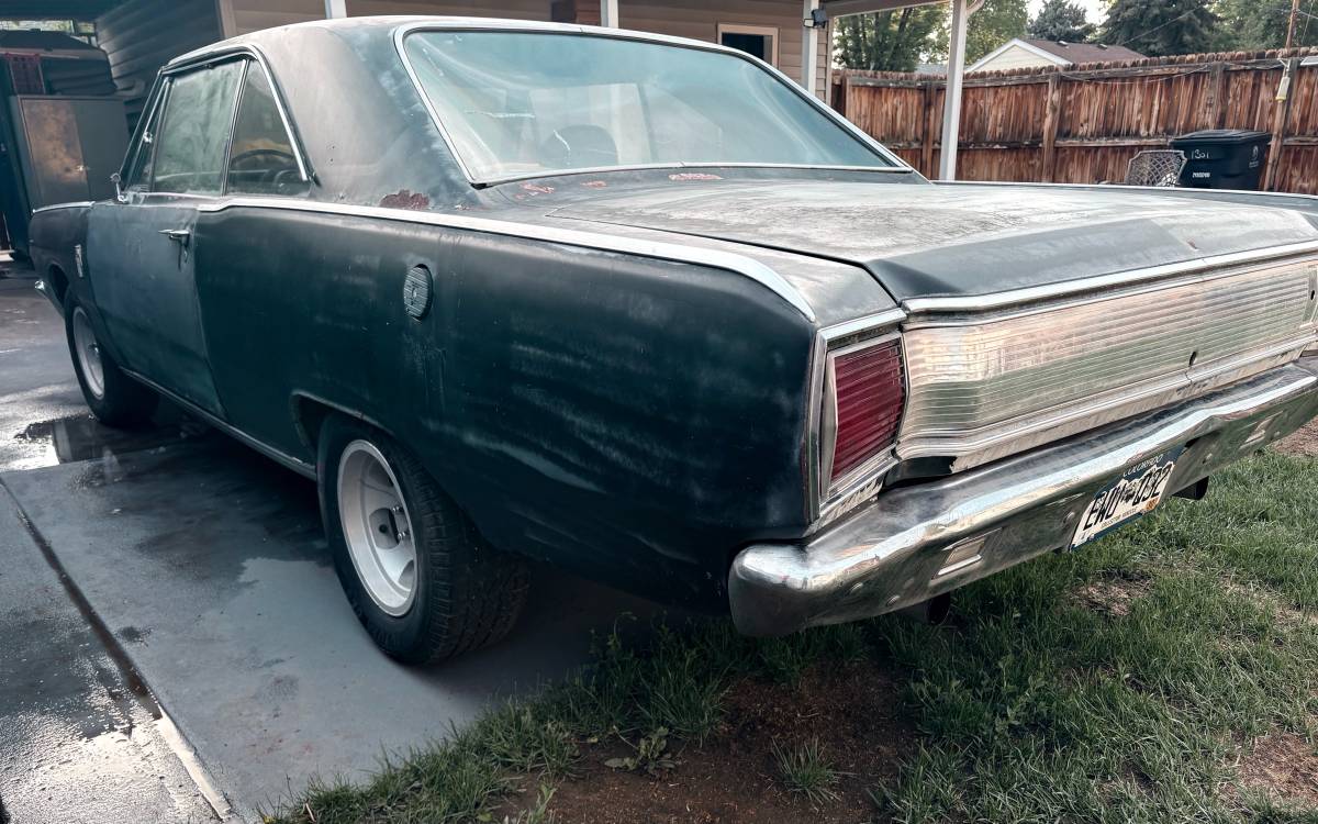 Dodge-Dart-gt-1967-black-1