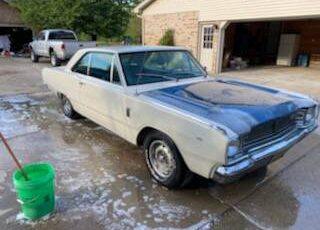 Dodge-Dart-gt-1967-white-1