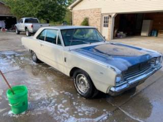Dodge-Dart-gt-1967-white-1