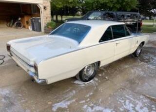 Dodge-Dart-gt-1967-white-3