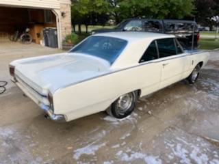 Dodge-Dart-gt-1967-white-3