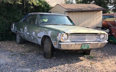 Dodge-Dart-swinger-1969-green