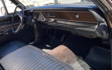 Dodge-Dart-swinger-1972-brown-15