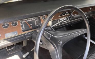 Dodge-Dart-swinger-1972-brown-17