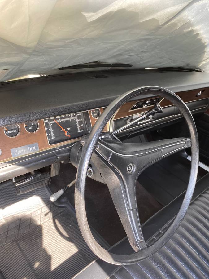 Dodge-Dart-swinger-1972-brown-17
