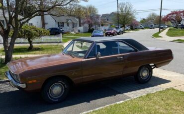 Dodge-Dart-swinger-1972-brown-4