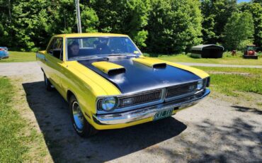 Dodge-Dart-swinger-340-4-speed-1970-yellow-23