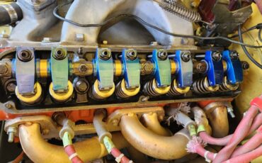 Dodge-Dart-swinger-340-4-speed-1970-yellow-6