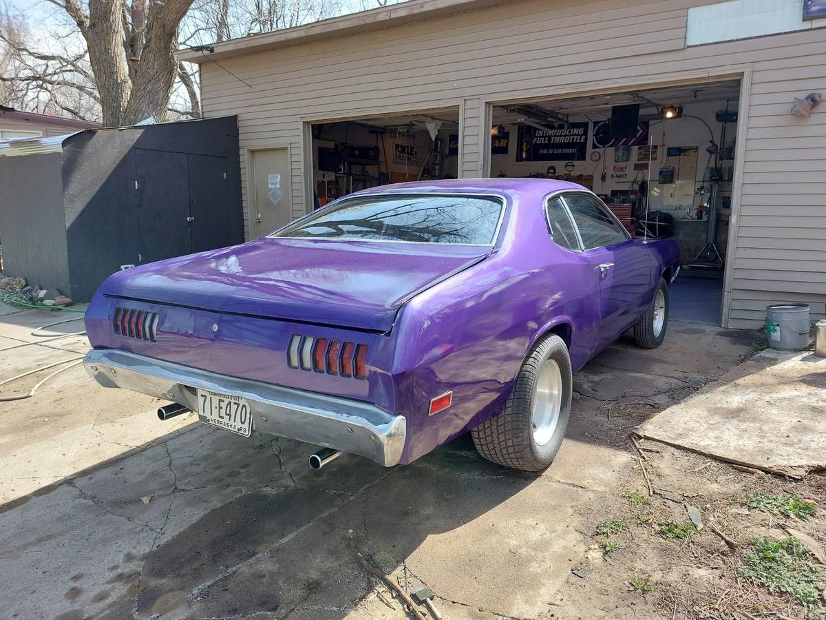 Dodge-Demon-1971-purple-2