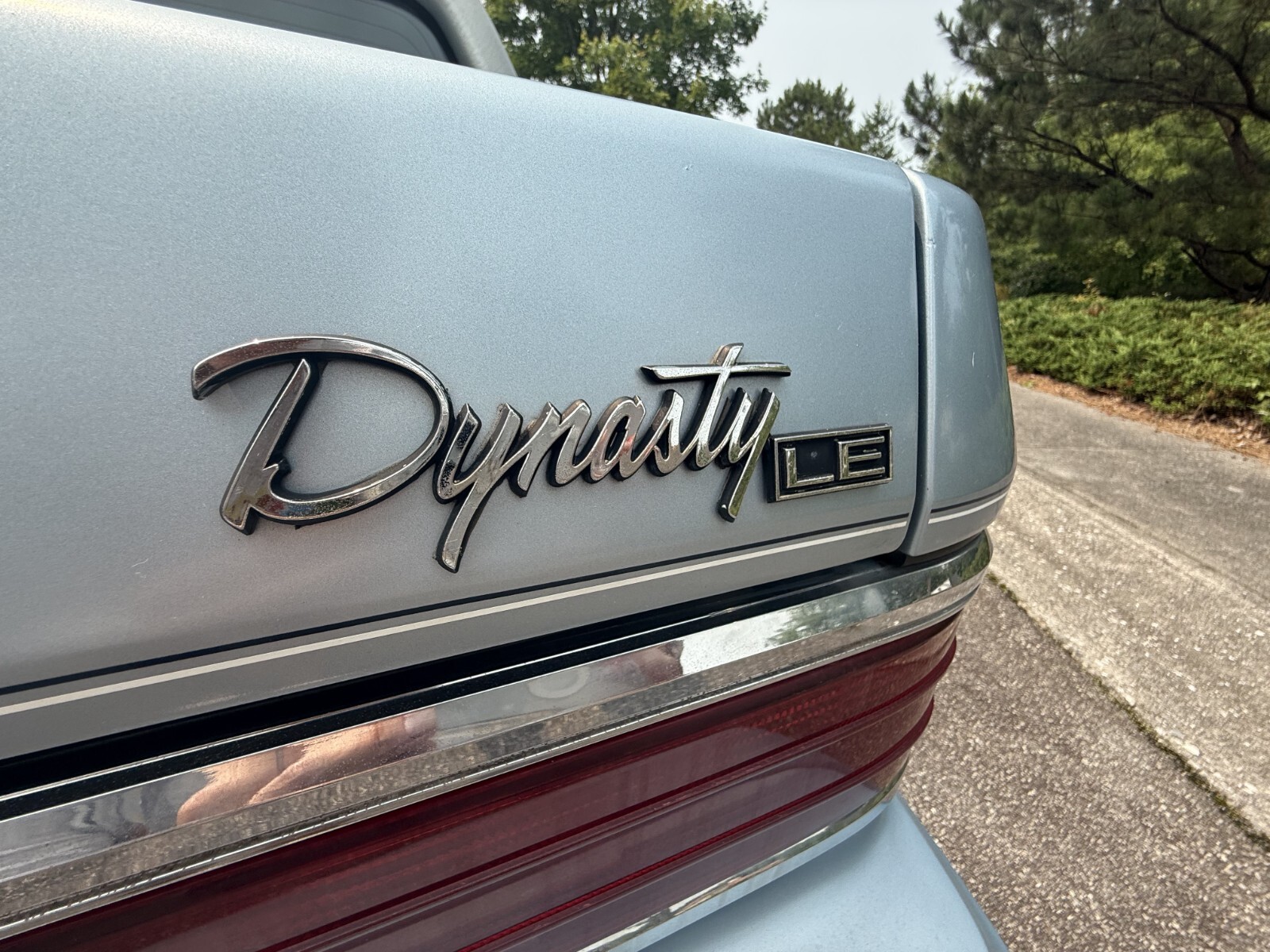 Dodge-Dynasty-1992-Sedan-11