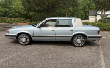 Dodge-Dynasty-1992-Sedan-3