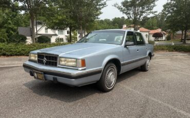 Dodge-Dynasty-1992-Sedan